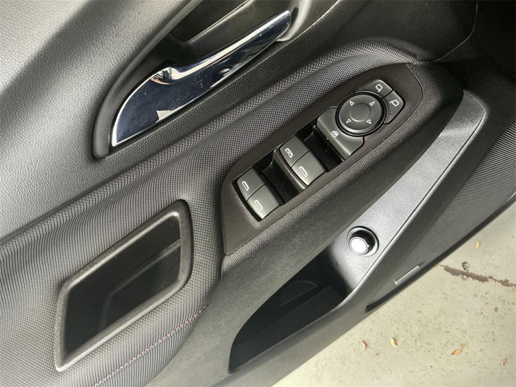 used 2022 Chevrolet Equinox car, priced at $23,500