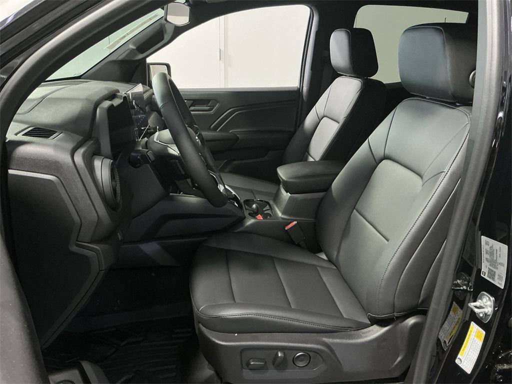 new 2025 Chevrolet Colorado car, priced at $44,314