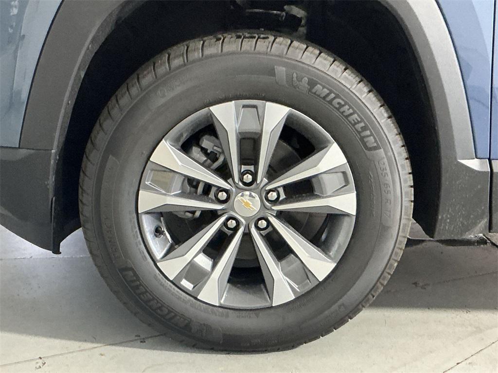 new 2026 Chevrolet Equinox car, priced at $31,340