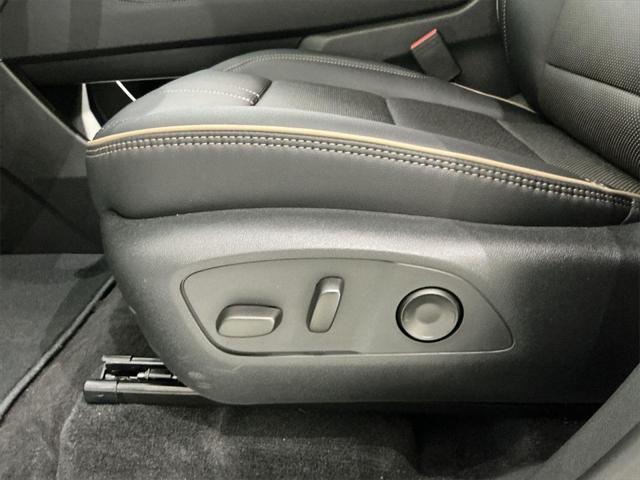 new 2025 Chevrolet Traverse car, priced at $54,295