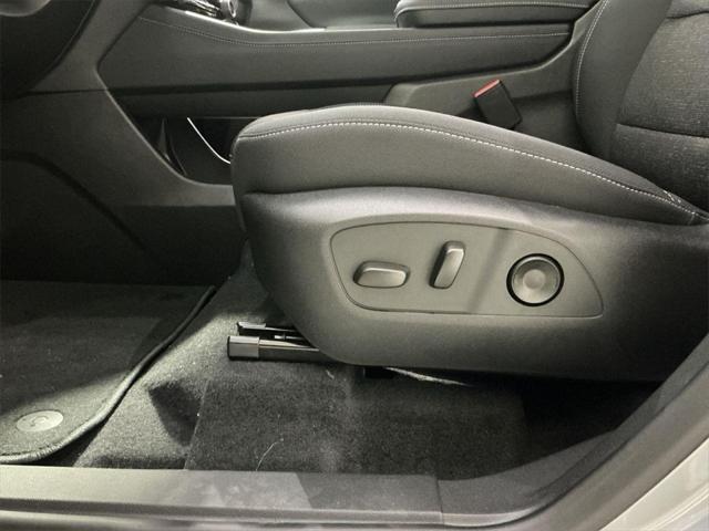 new 2025 Chevrolet Traverse car, priced at $42,500
