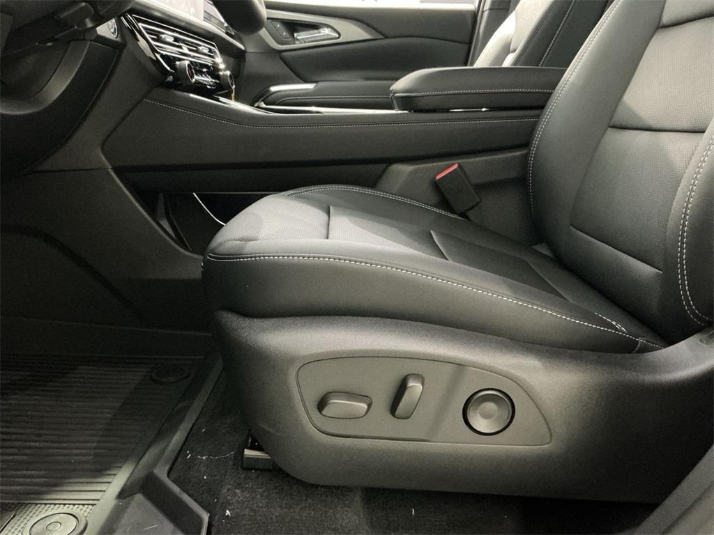 new 2026 Chevrolet Traverse car, priced at $42,939