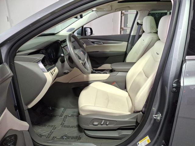 used 2024 Cadillac XT5 car, priced at $44,000