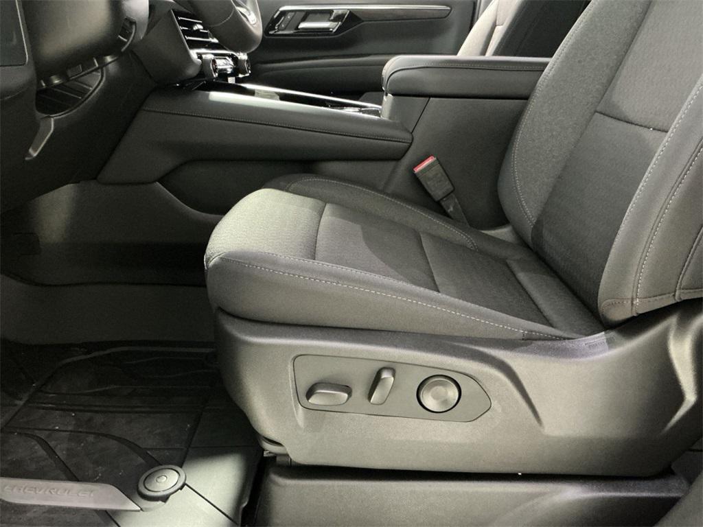 new 2025 Chevrolet Suburban car, priced at $62,889