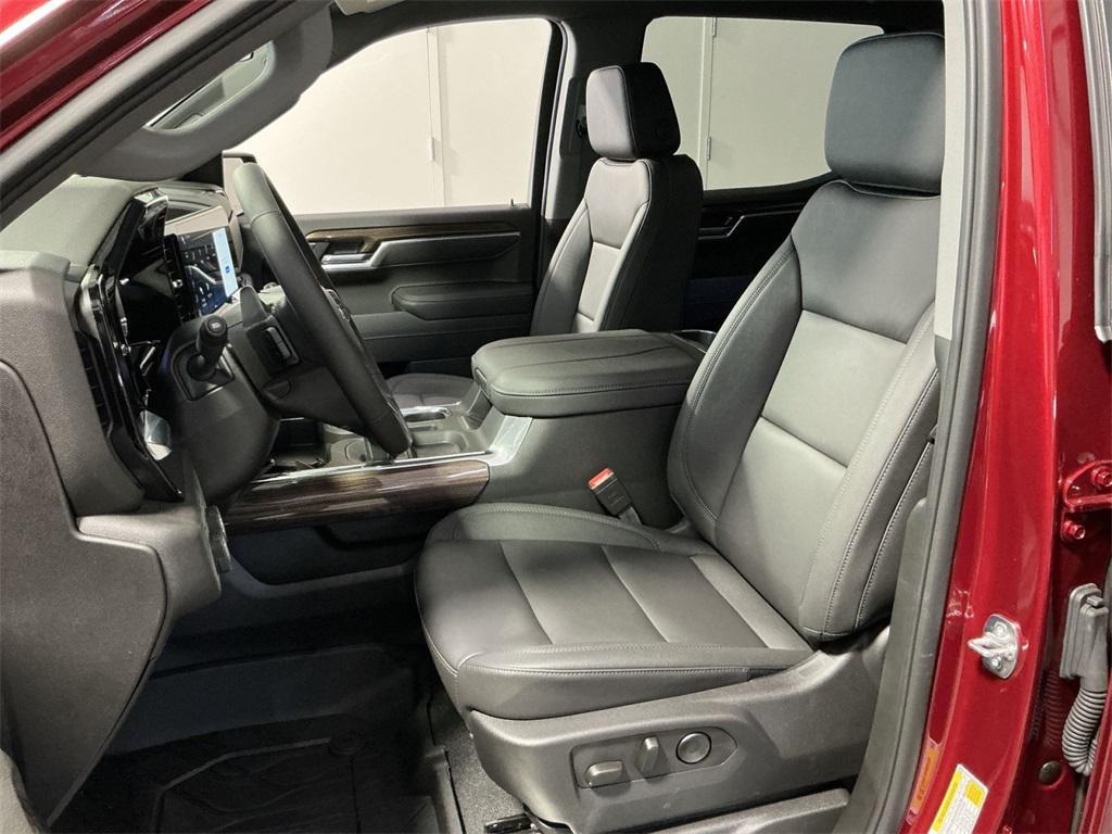 new 2025 Chevrolet Silverado 1500 car, priced at $54,693