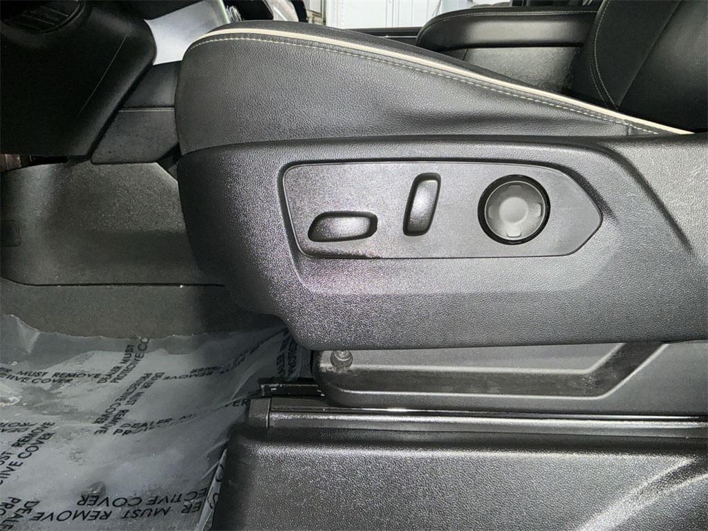 used 2023 GMC Yukon car, priced at $50,000