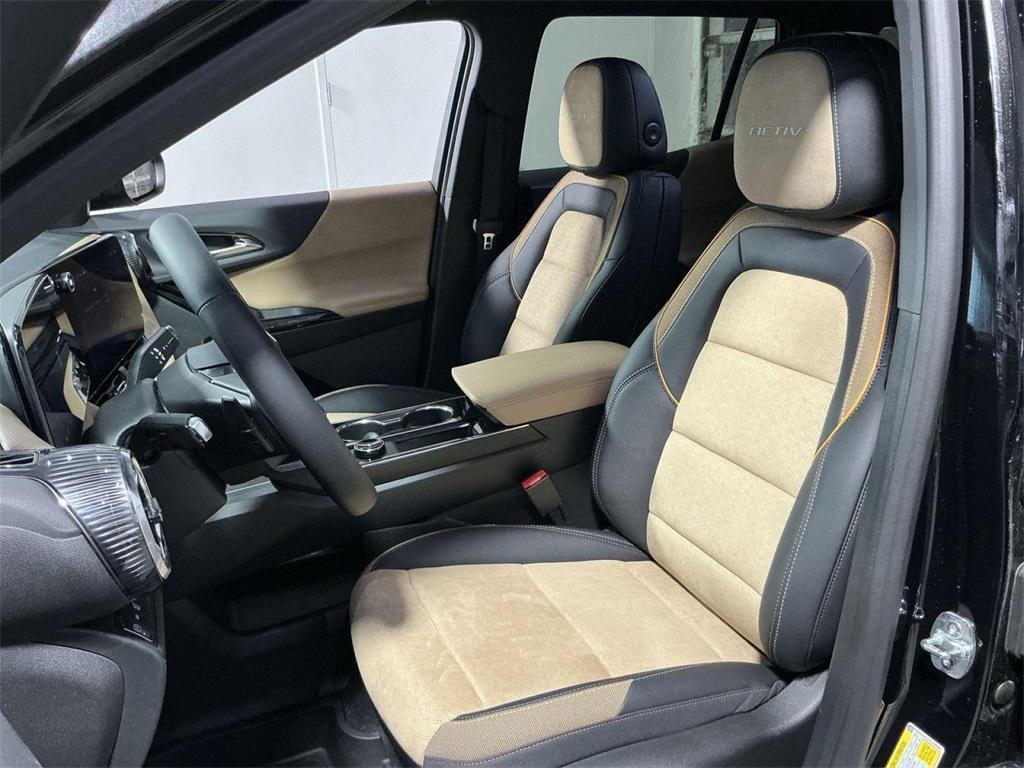 new 2026 Chevrolet Equinox car, priced at $32,140