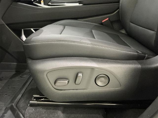 new 2025 Chevrolet Traverse car, priced at $42,344