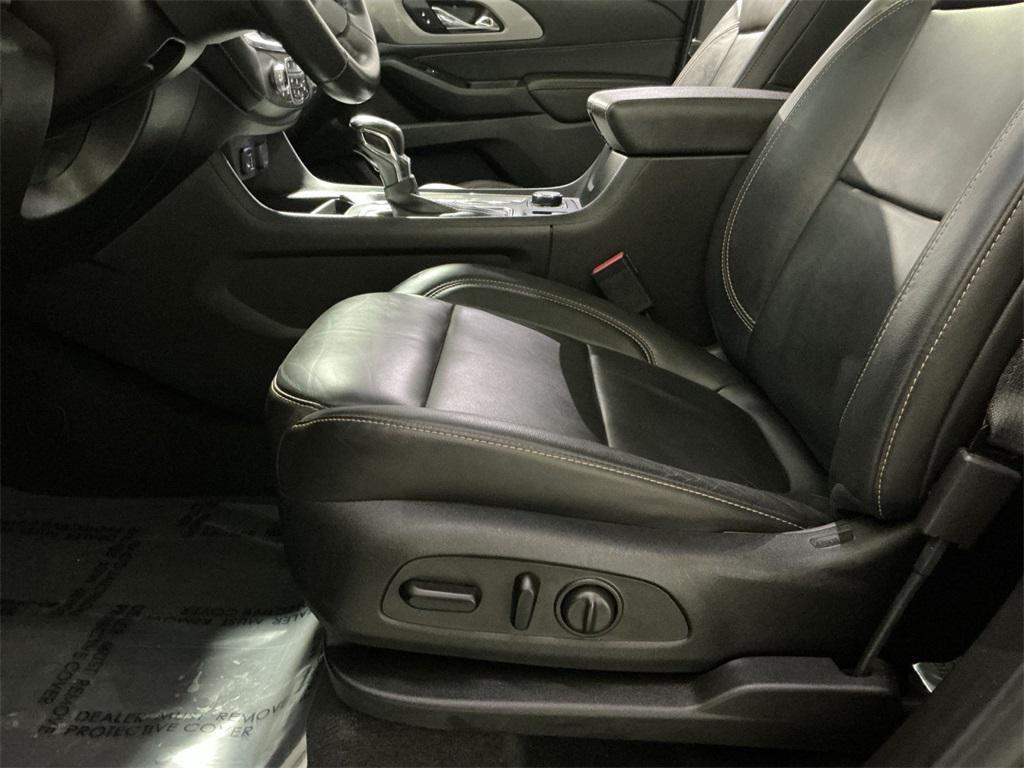used 2021 Chevrolet Traverse car, priced at $24,000