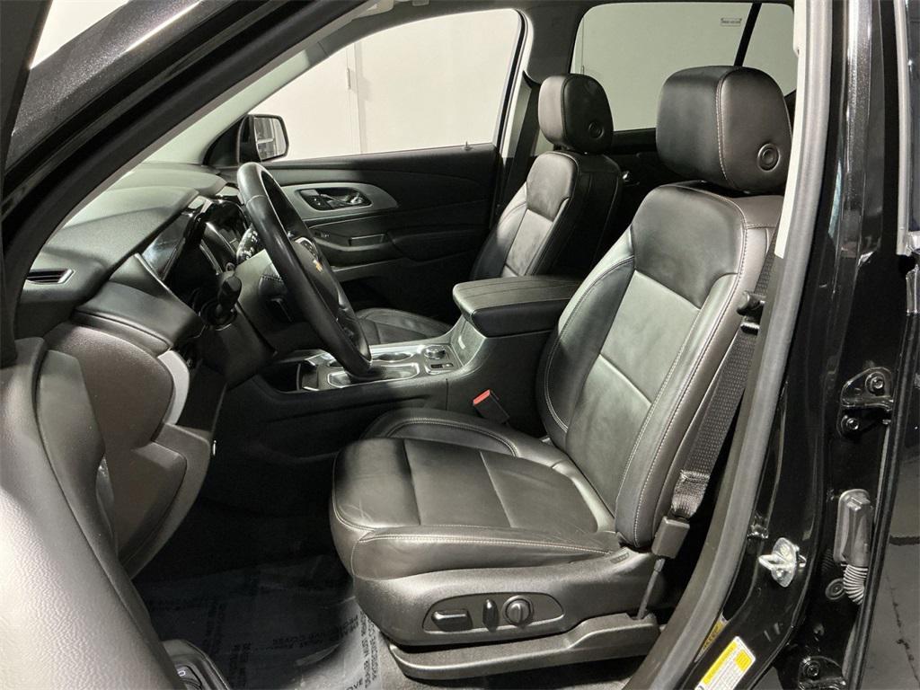 used 2021 Chevrolet Traverse car, priced at $24,000
