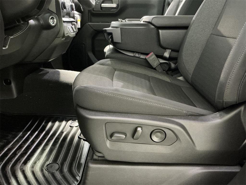 new 2025 Chevrolet Silverado 1500 car, priced at $40,757