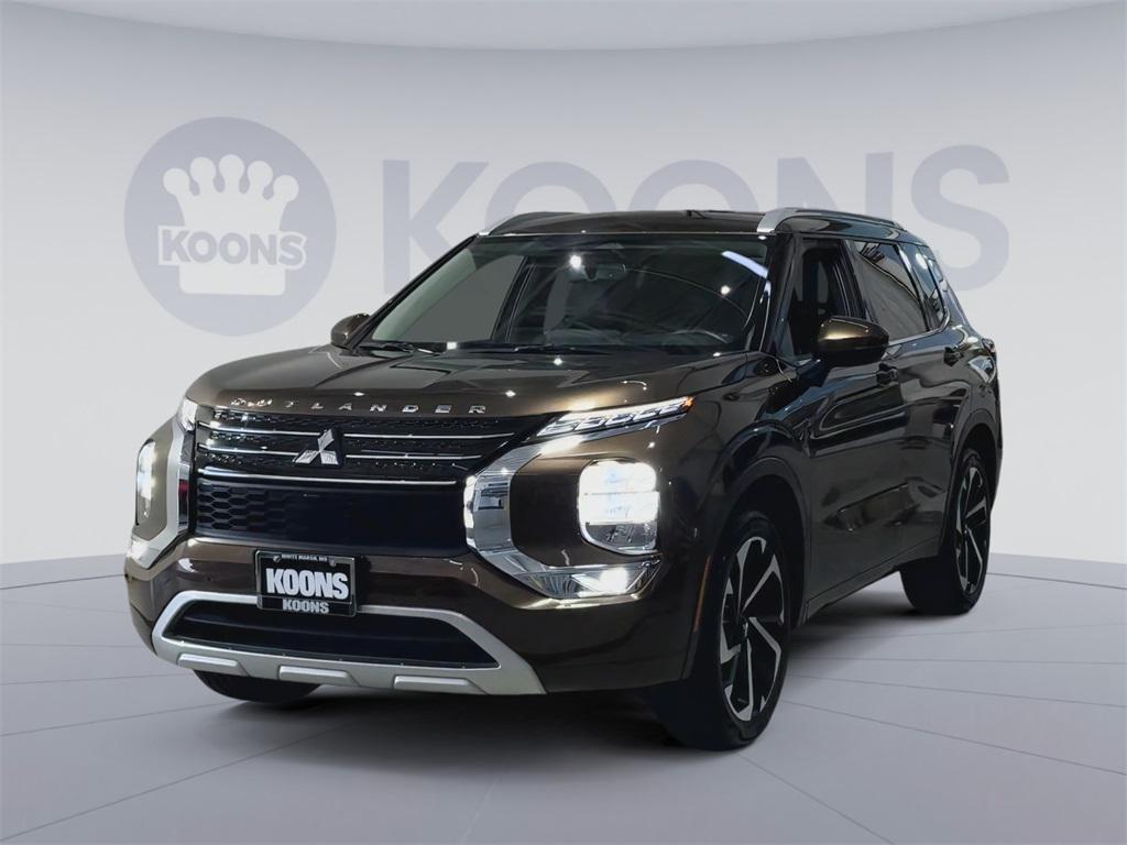 used 2023 Mitsubishi Outlander car, priced at $26,500