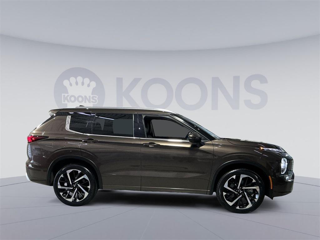 used 2023 Mitsubishi Outlander car, priced at $26,500