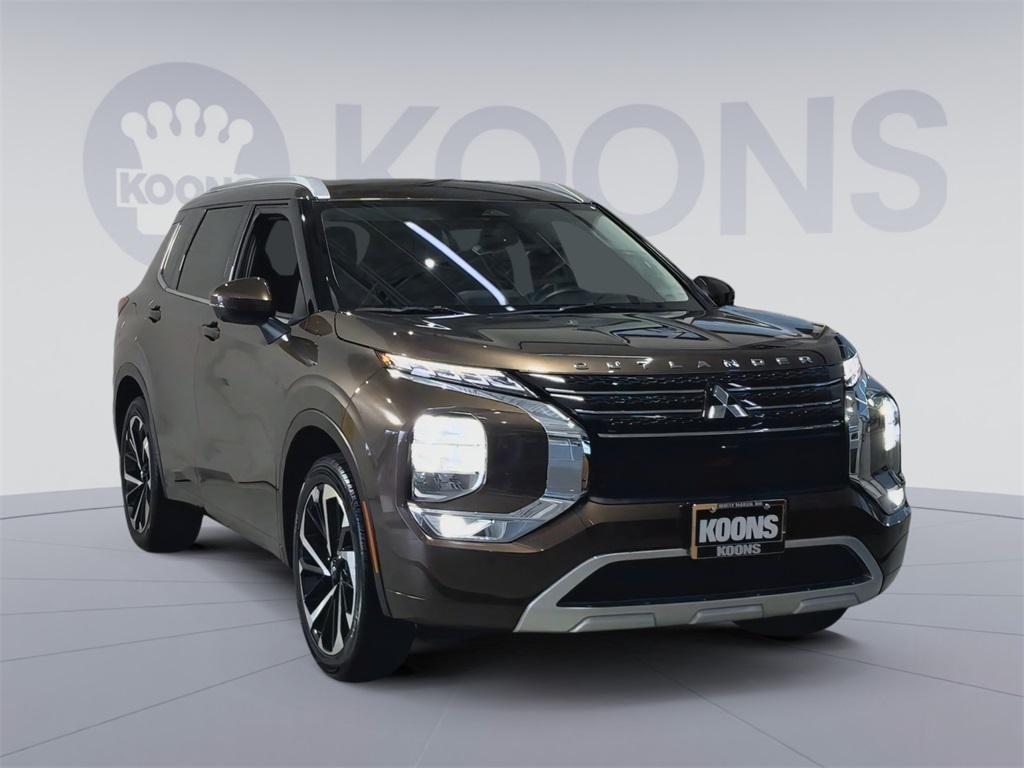 used 2023 Mitsubishi Outlander car, priced at $26,500