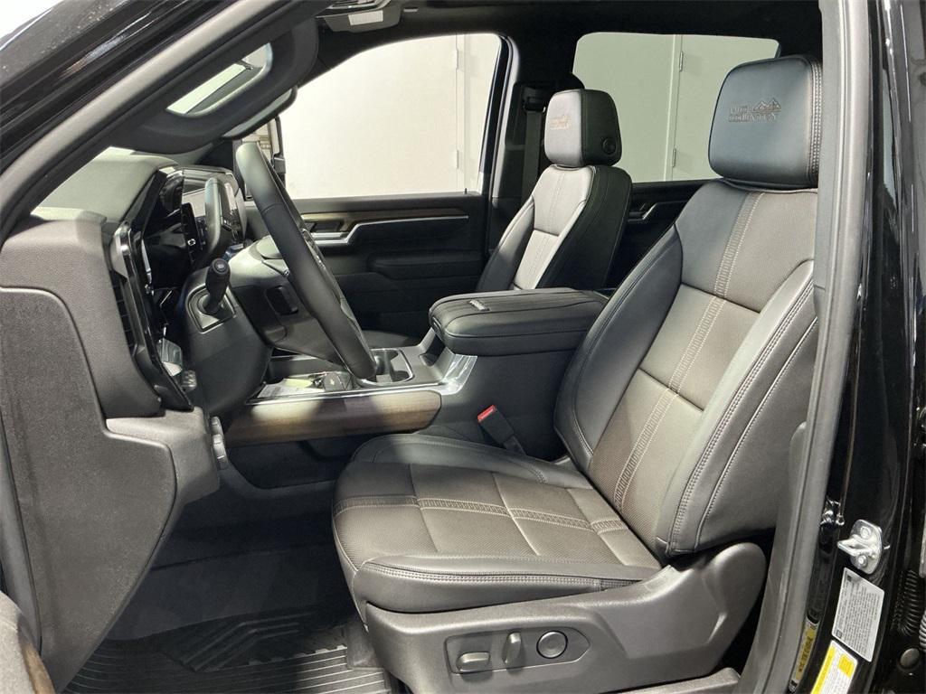 new 2025 Chevrolet Silverado 3500 car, priced at $80,538