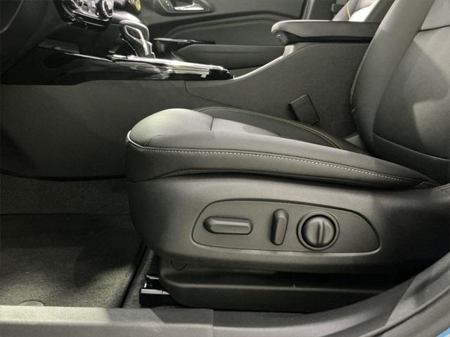 new 2025 Chevrolet Trax car, priced at $26,984