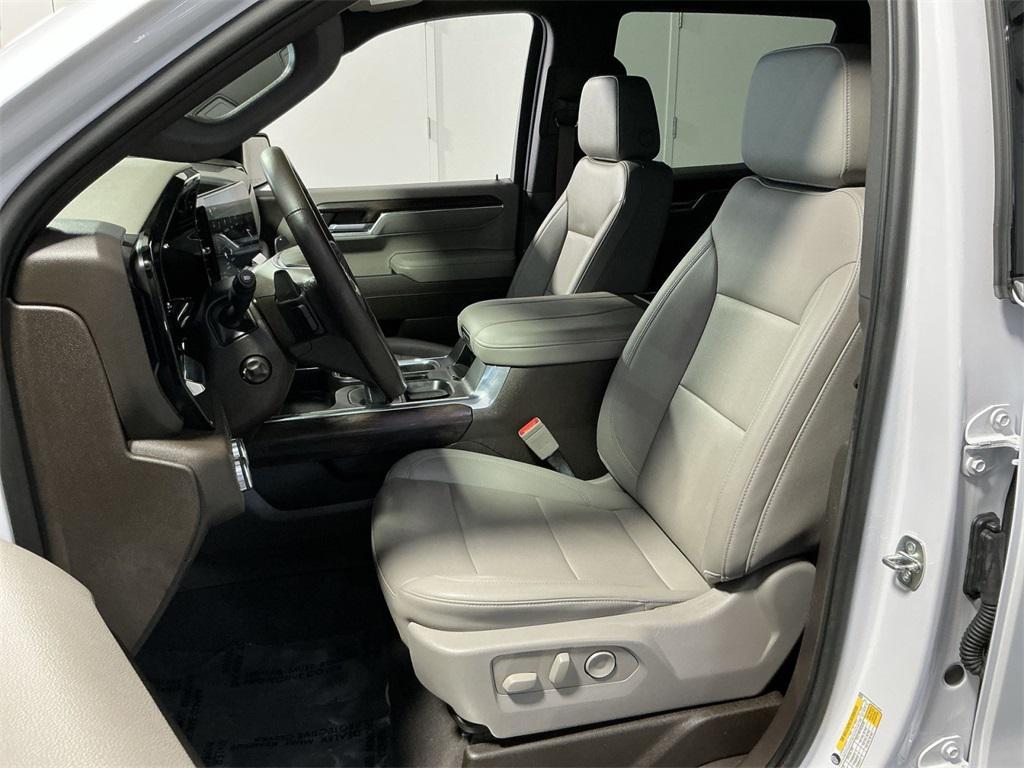 used 2023 GMC Sierra 1500 car, priced at $48,000