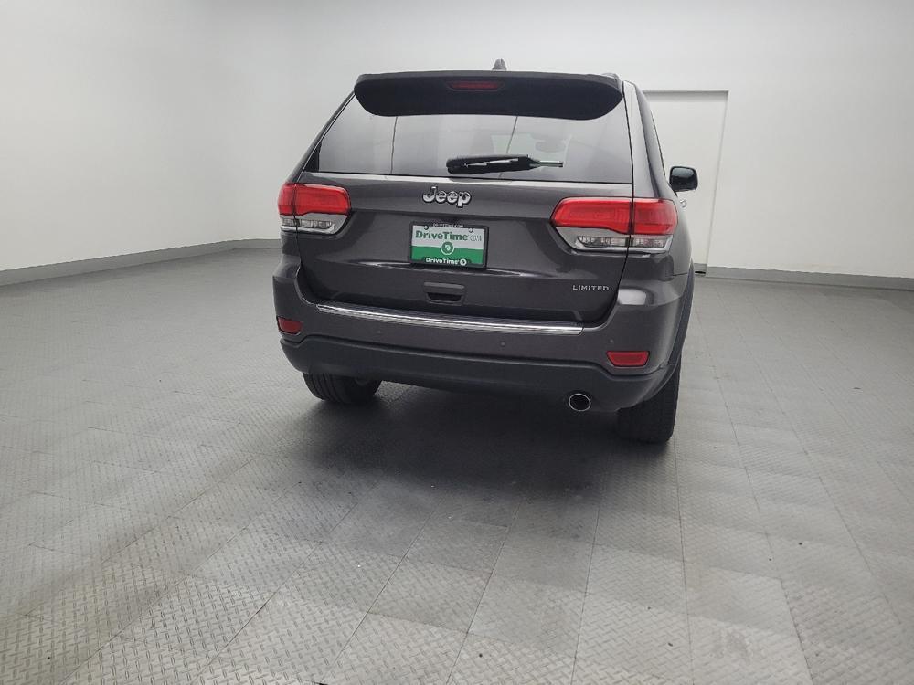 used 2017 Jeep Grand Cherokee car, priced at $19,195