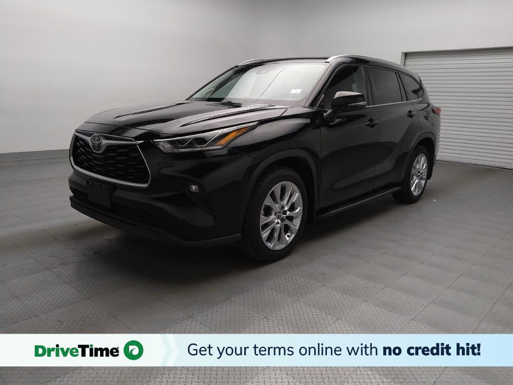 used 2020 Toyota Highlander car, priced at $27,895