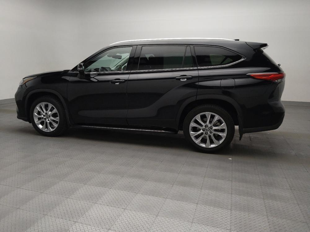 used 2020 Toyota Highlander car, priced at $27,895