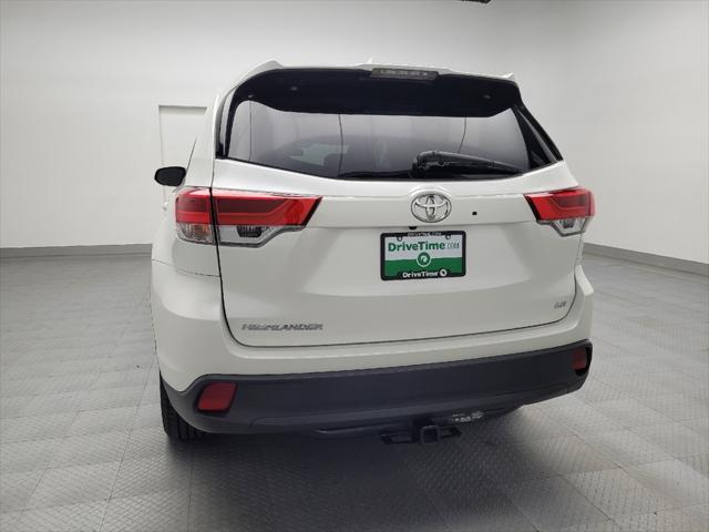 used 2019 Toyota Highlander car, priced at $27,995