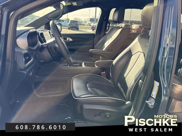 used 2023 Chrysler Pacifica car, priced at $43,525