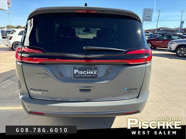 used 2023 Chrysler Pacifica Hybrid car, priced at $39,565