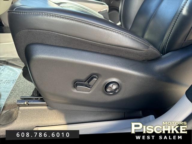 used 2023 Chrysler Pacifica Hybrid car, priced at $39,565