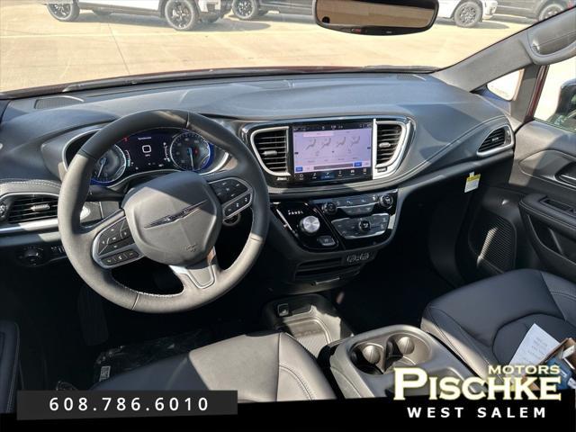 new 2025 Chrysler Pacifica car, priced at $43,665