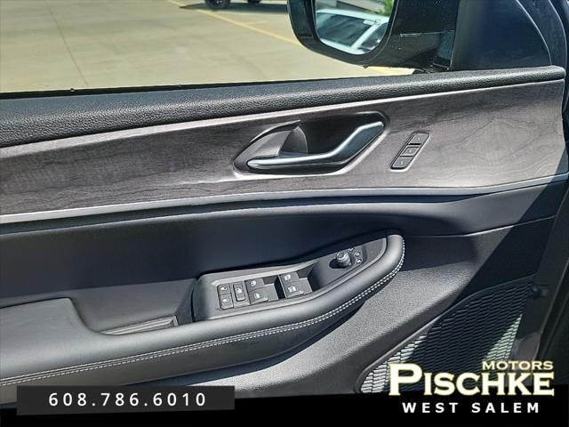 new 2025 Jeep Grand Cherokee L car, priced at $50,632