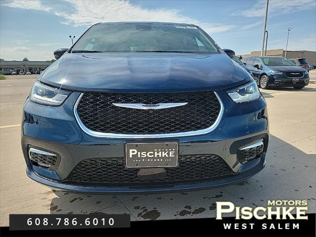 new 2025 Chrysler Pacifica car, priced at $41,999