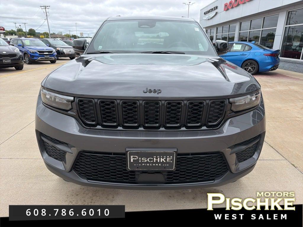 used 2025 Jeep Grand Cherokee car, priced at $37,579