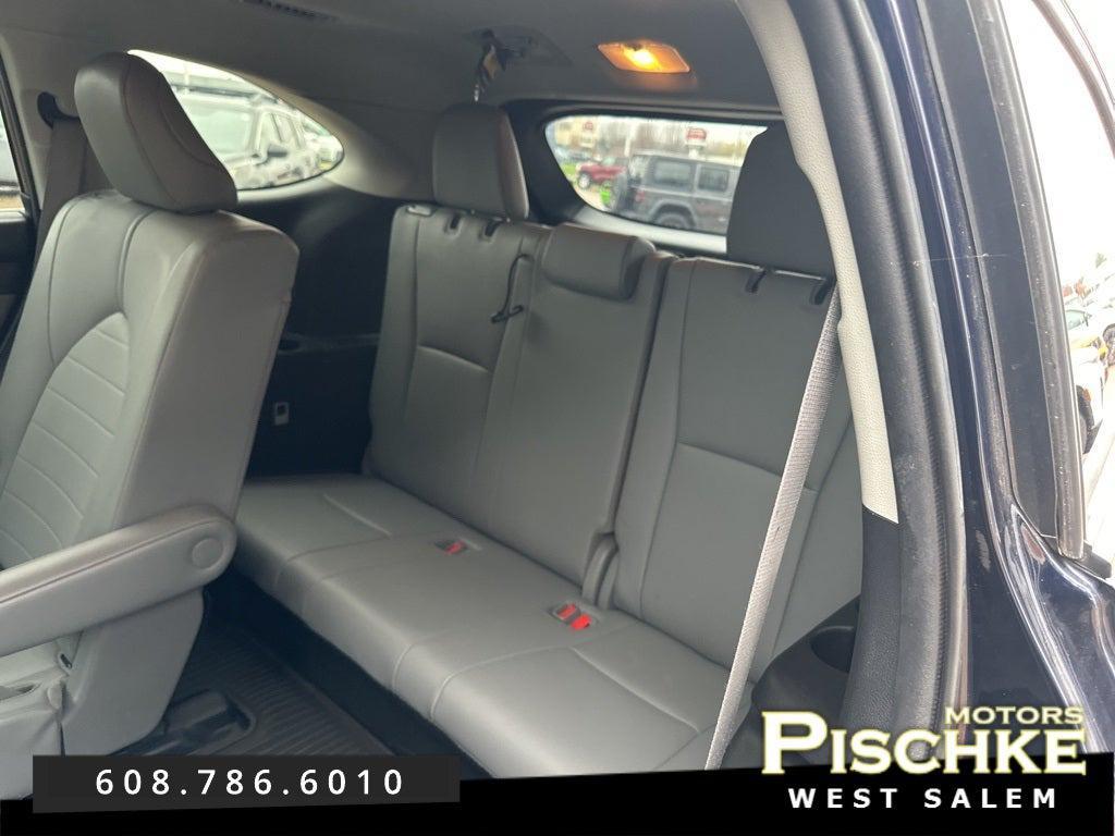used 2020 Toyota Highlander car, priced at $31,499