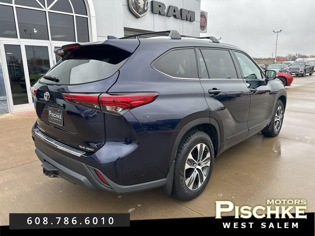 used 2020 Toyota Highlander car, priced at $31,499