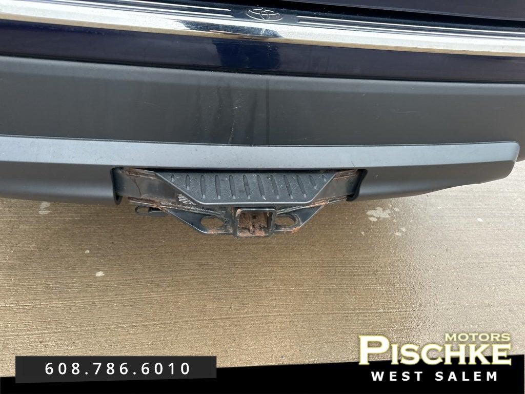 used 2020 Toyota Highlander car, priced at $31,499