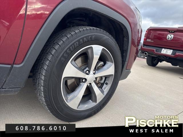 used 2019 Jeep Cherokee car, priced at $18,590