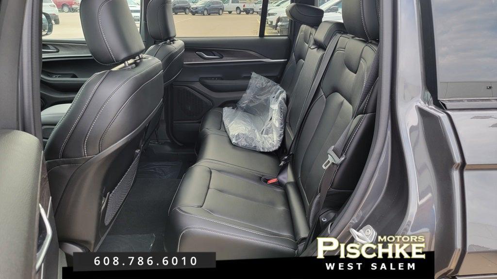 new 2025 Jeep Grand Cherokee car, priced at $50,403