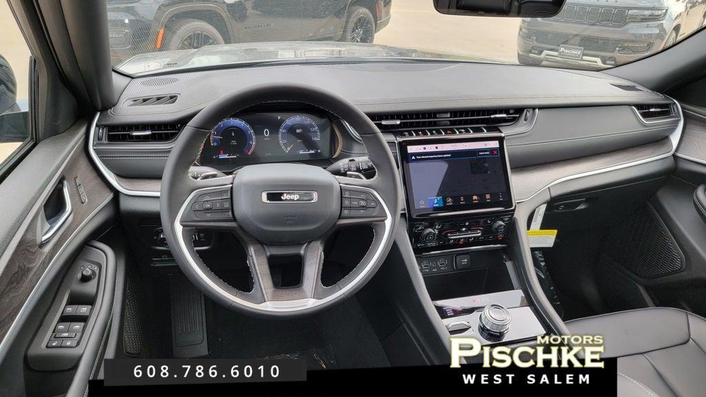 new 2025 Jeep Grand Cherokee car, priced at $50,403
