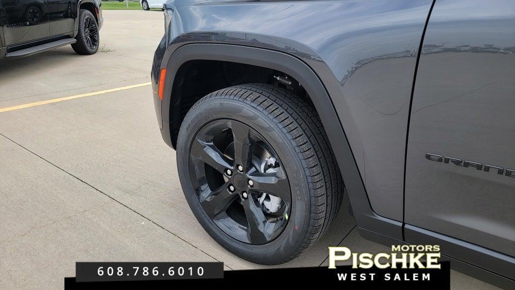 new 2025 Jeep Grand Cherokee car, priced at $50,403