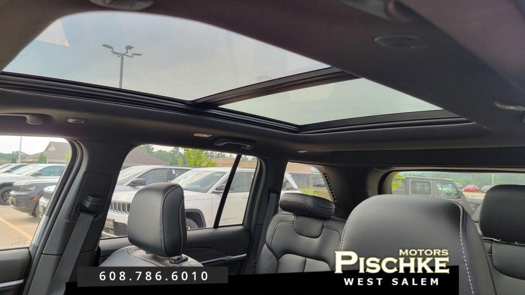 new 2025 Jeep Grand Cherokee car, priced at $50,403