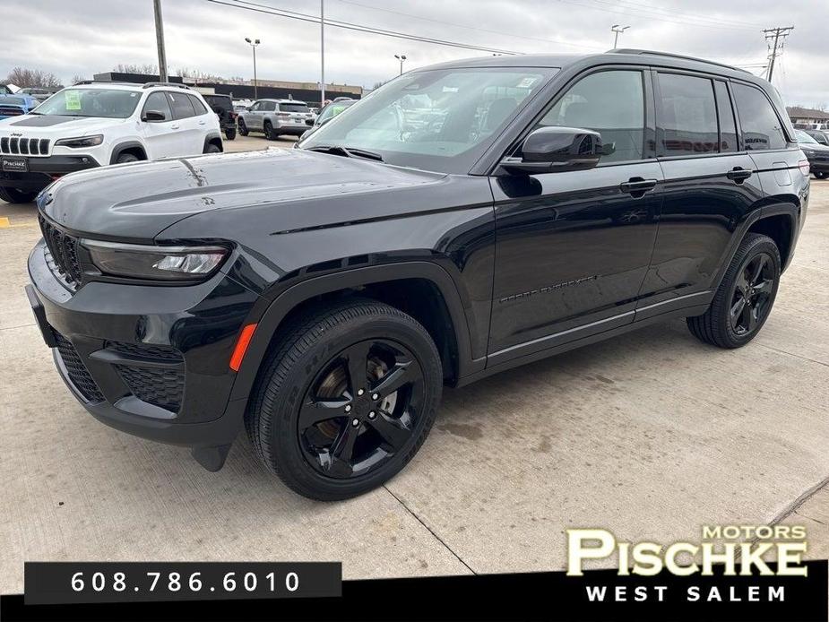 used 2023 Jeep Grand Cherokee car, priced at $39,990