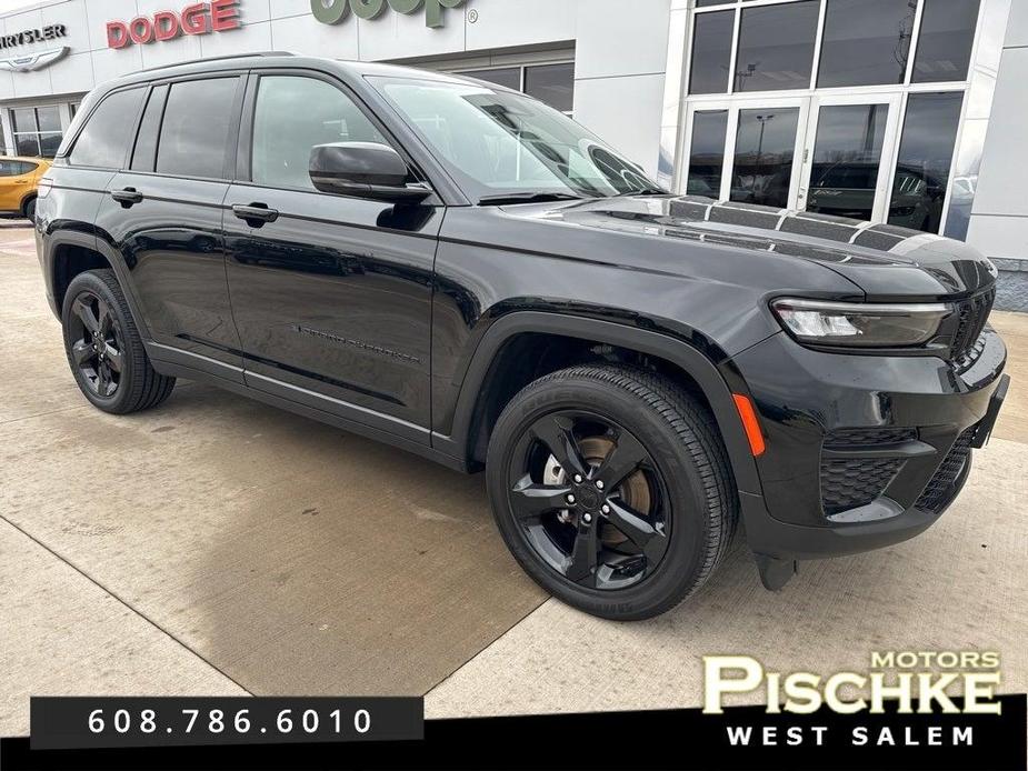 used 2023 Jeep Grand Cherokee car, priced at $39,990