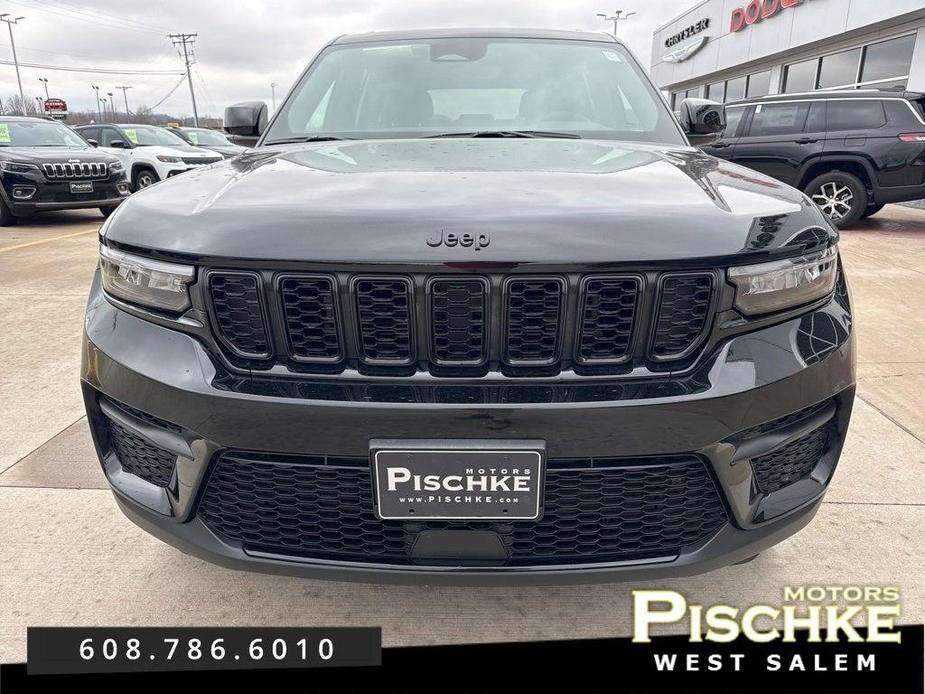 used 2023 Jeep Grand Cherokee car, priced at $39,990