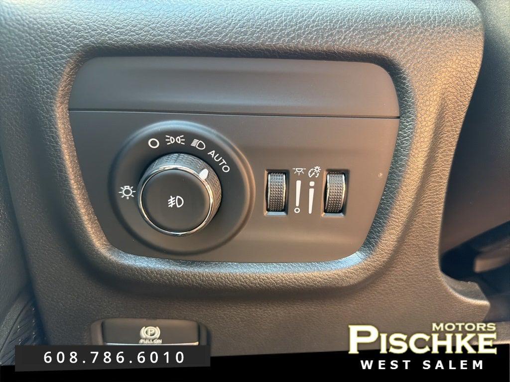 used 2024 Jeep Grand Cherokee L car, priced at $37,997