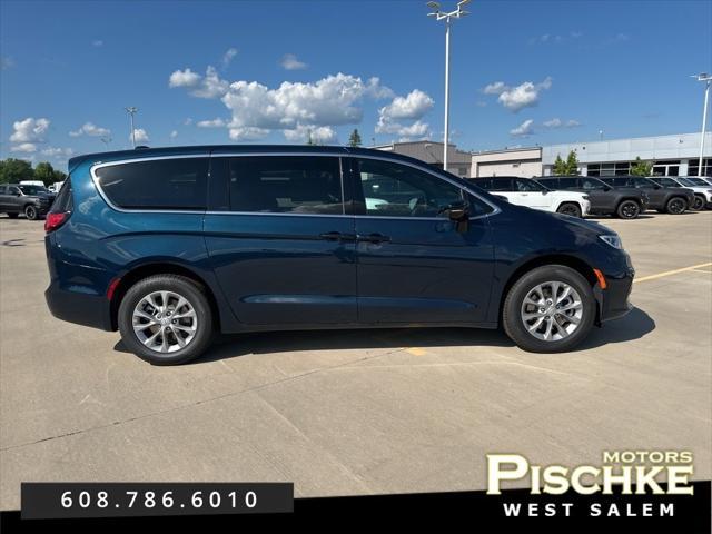 new 2025 Chrysler Pacifica car, priced at $44,791