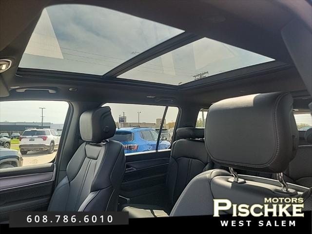 new 2025 Jeep Wagoneer car, priced at $75,590