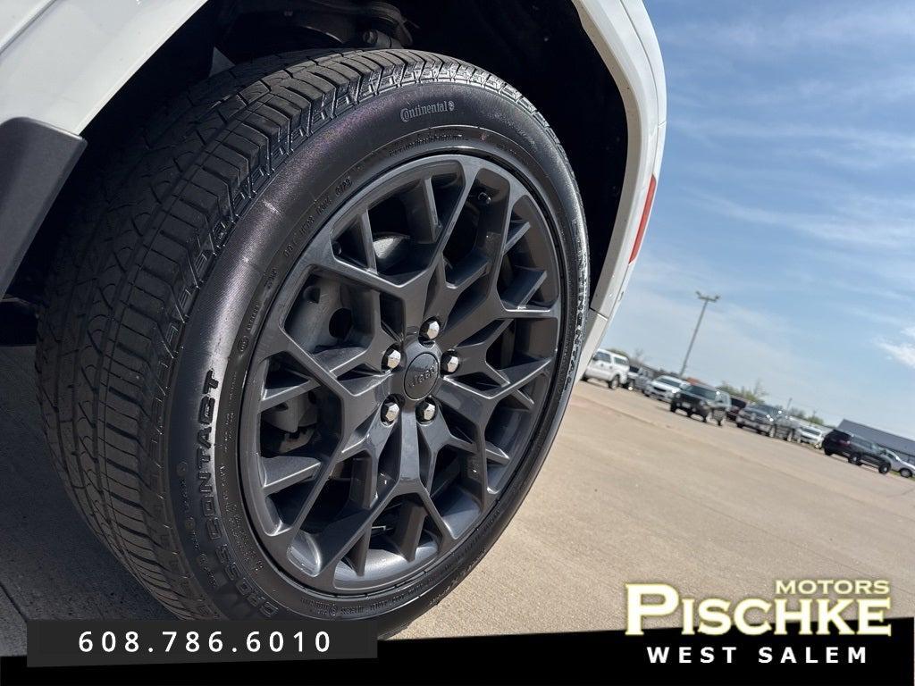 used 2024 Jeep Grand Cherokee L car, priced at $56,997