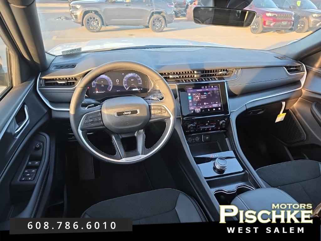 new 2025 Jeep Grand Cherokee L car, priced at $42,997