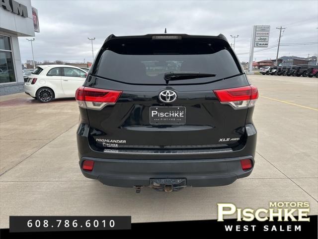 used 2018 Toyota Highlander car, priced at $28,799