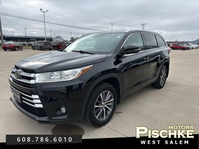 used 2018 Toyota Highlander car, priced at $28,799